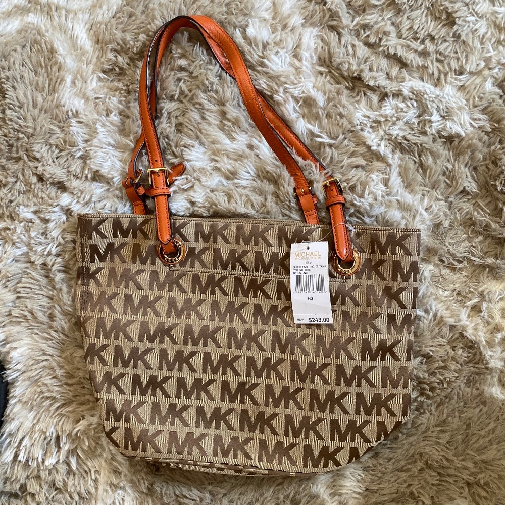 NWT MK Michael Kors BG/EB/TANG ITEM MD TOTE MK SIGNATURE